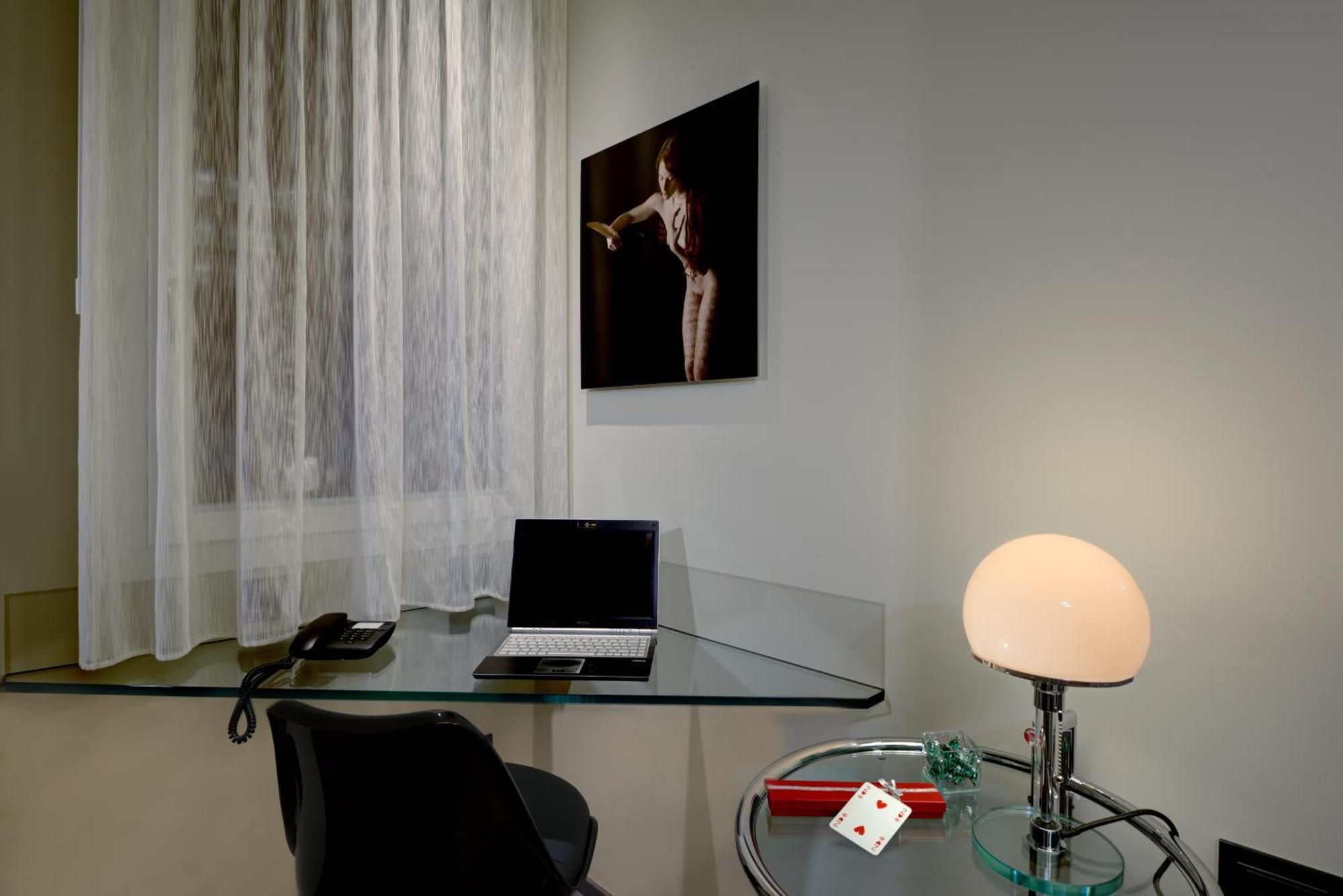 Art Hotel Commercianti Bologna Bagian luar foto