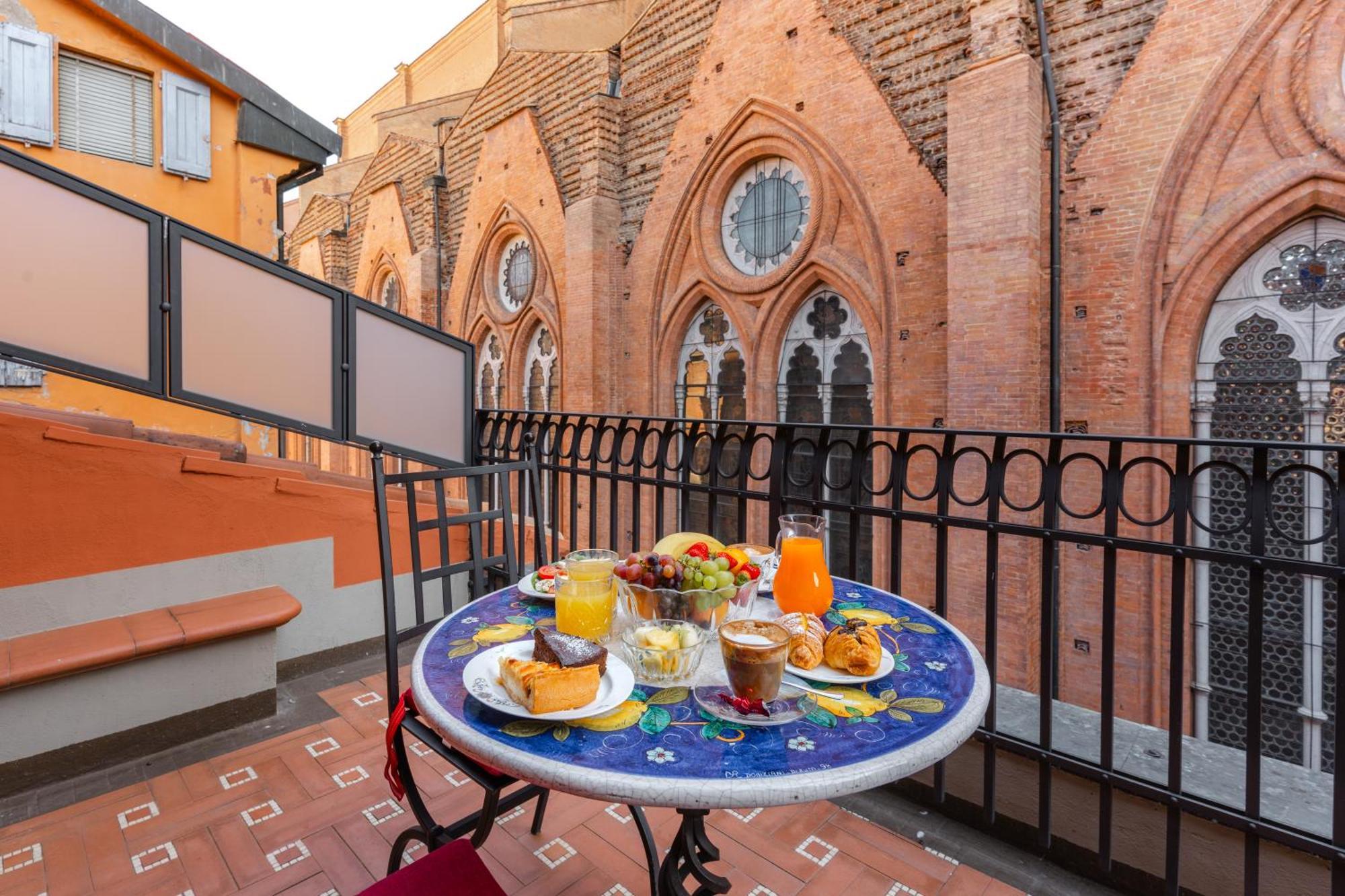 Art Hotel Commercianti Bologna Bagian luar foto