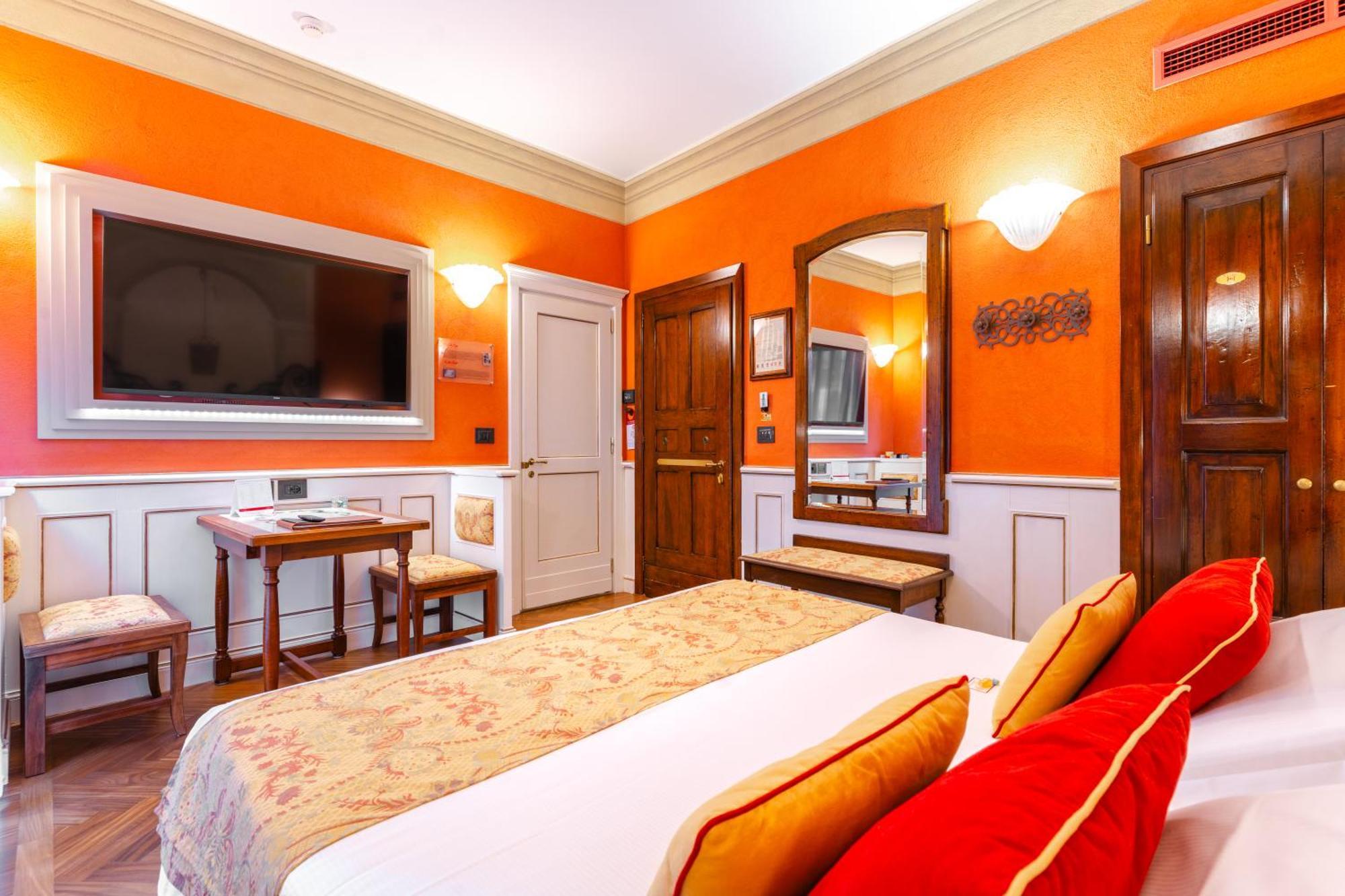 Art Hotel Commercianti Bologna Bagian luar foto