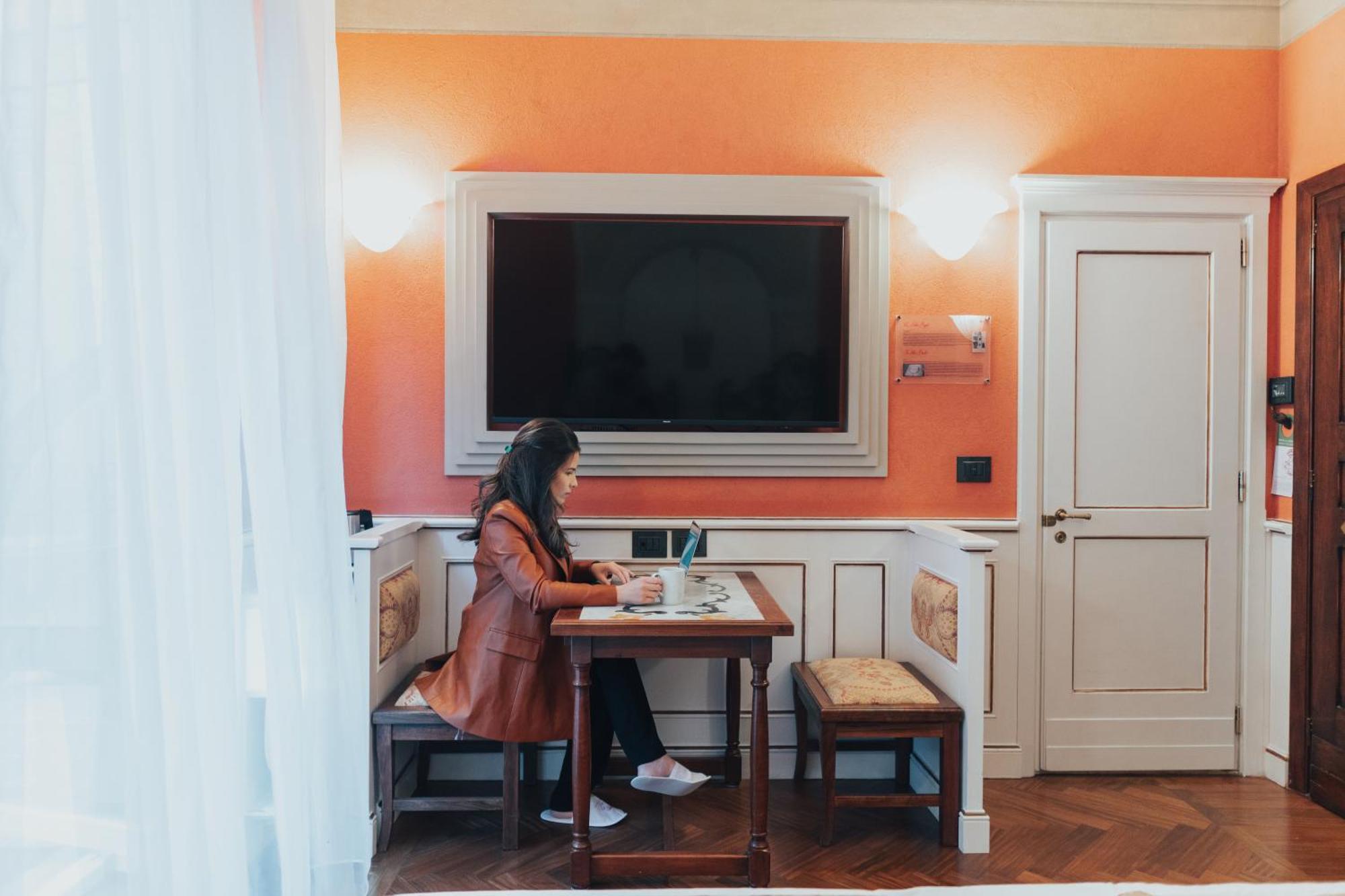 Art Hotel Commercianti Bologna Bagian luar foto