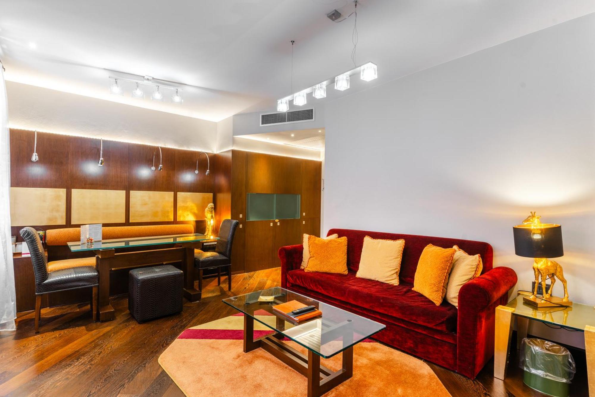 Art Hotel Commercianti Bologna Bagian luar foto