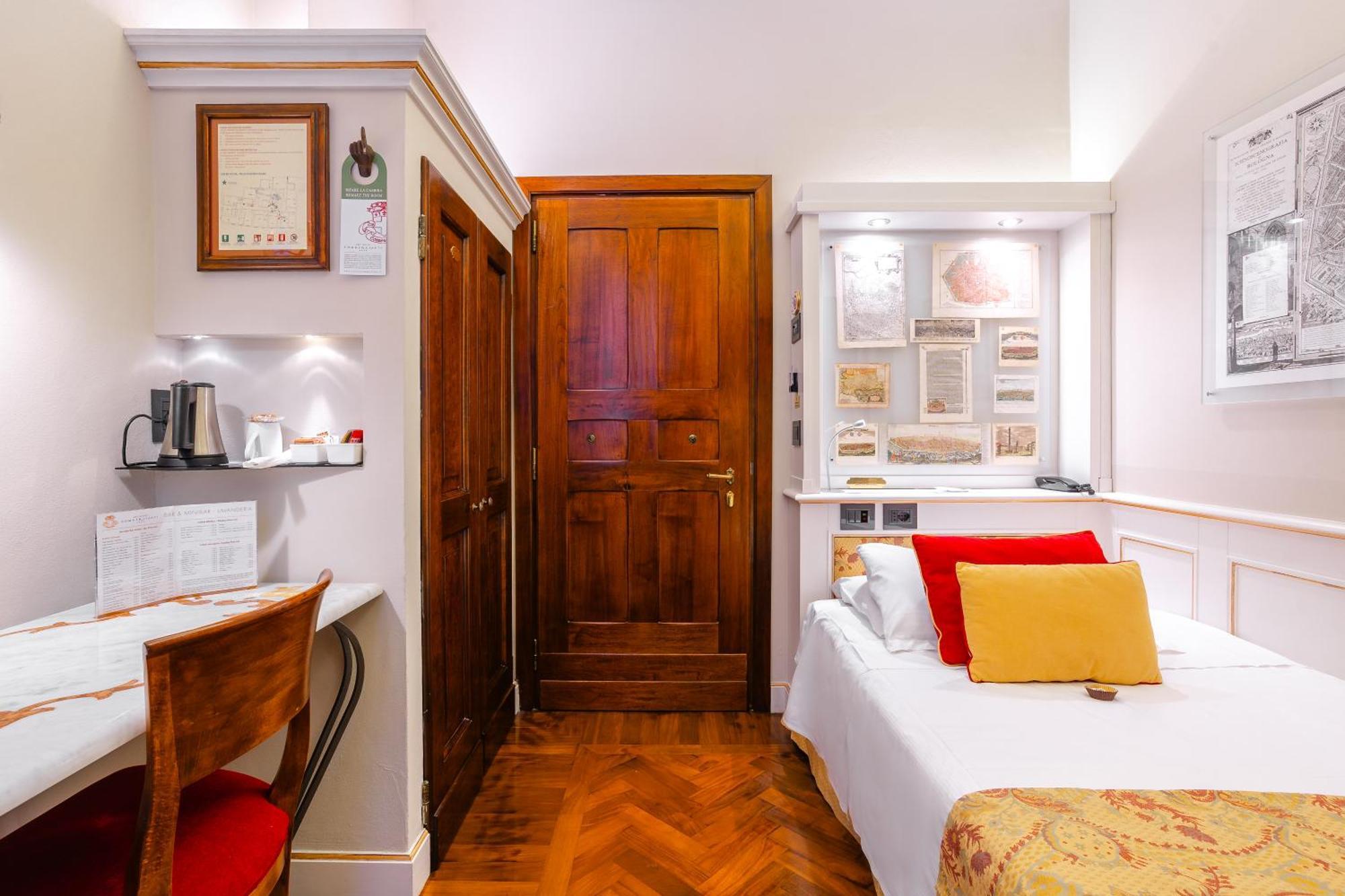 Art Hotel Commercianti Bologna Bagian luar foto